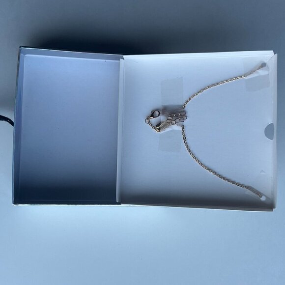 Steve Madden Love Pendant Chain Necklace Gold Tone - Picture 4 of 5